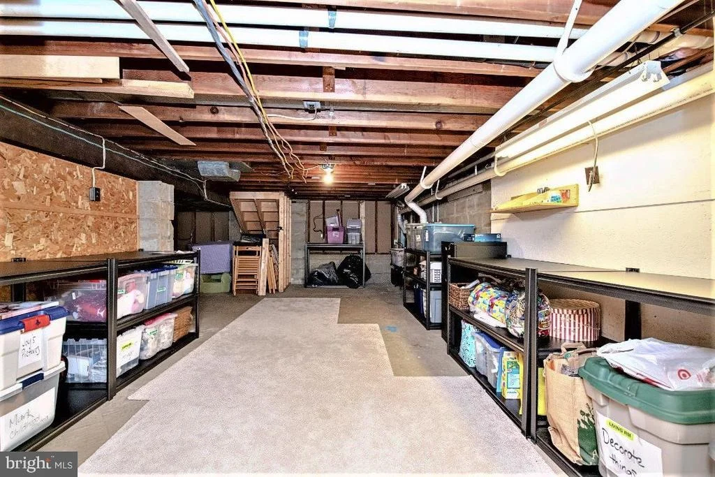Photo of 400 RANGE ROAD