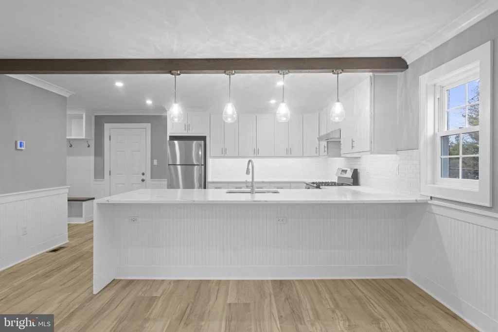 Photo of 305 WINE STREET