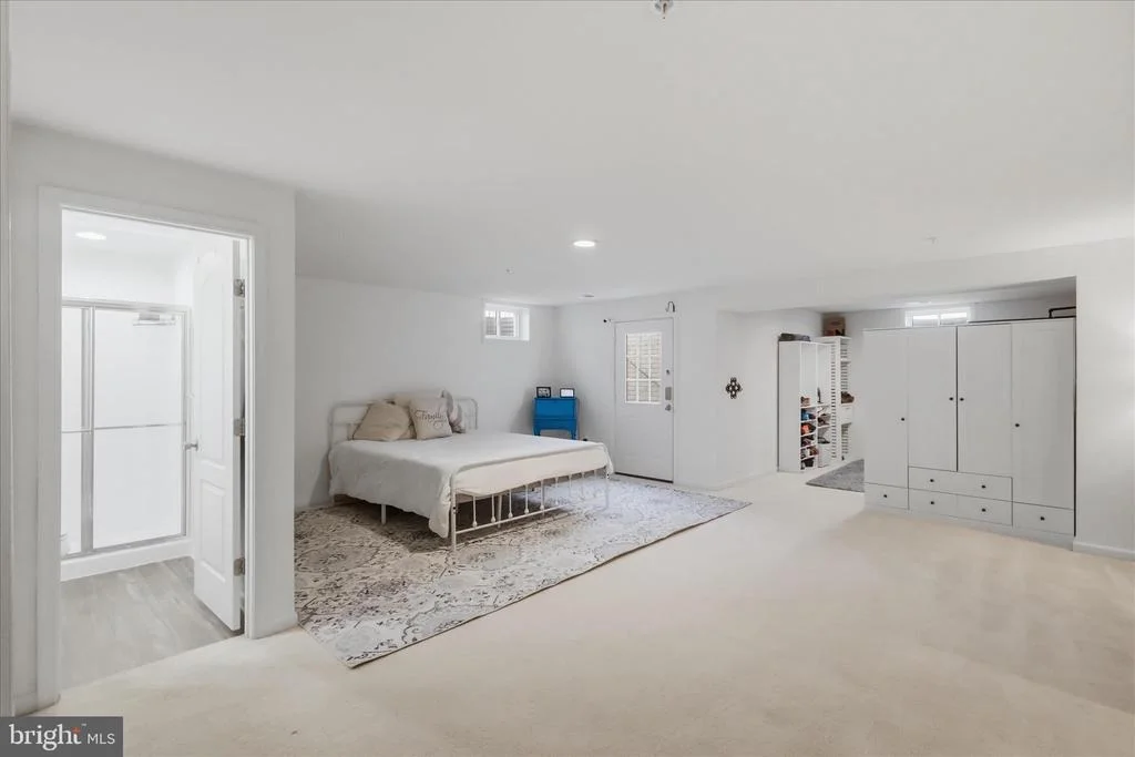 Photo of 9354 DRUMMAN DRIVE