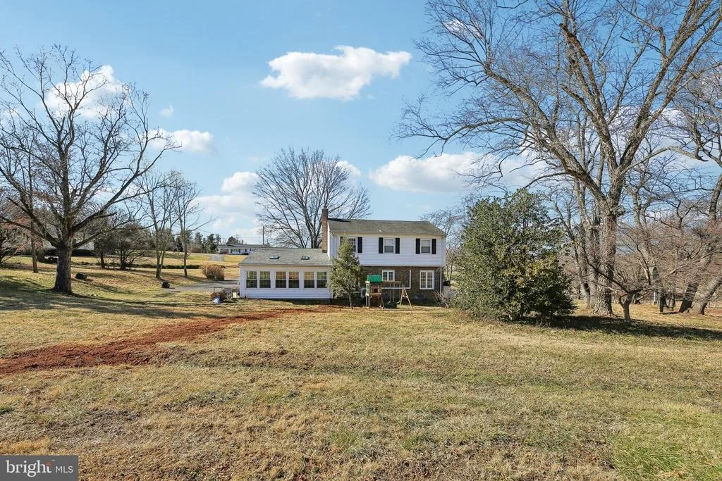Photo of 2139 DAISY ROAD