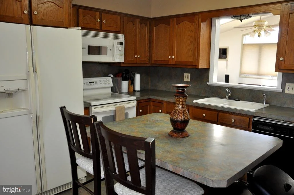 Photo of 1369 OUTER DRIVE