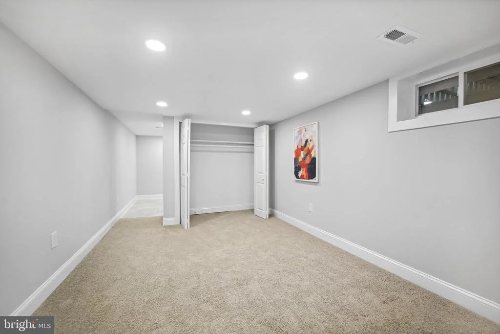 Photo of 9513 BILTMORE DRIVE