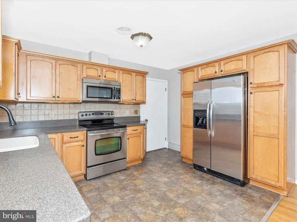 Photo of 22128 PIKESIDE DRIVE