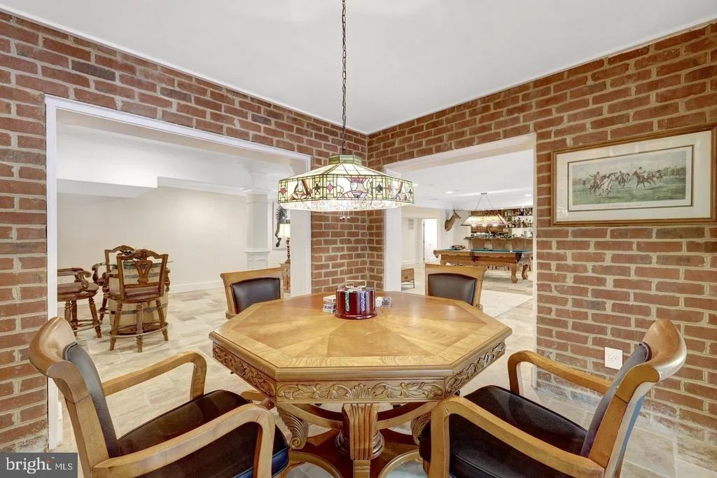 Photo of 105 INTERPROMONTORY ROAD