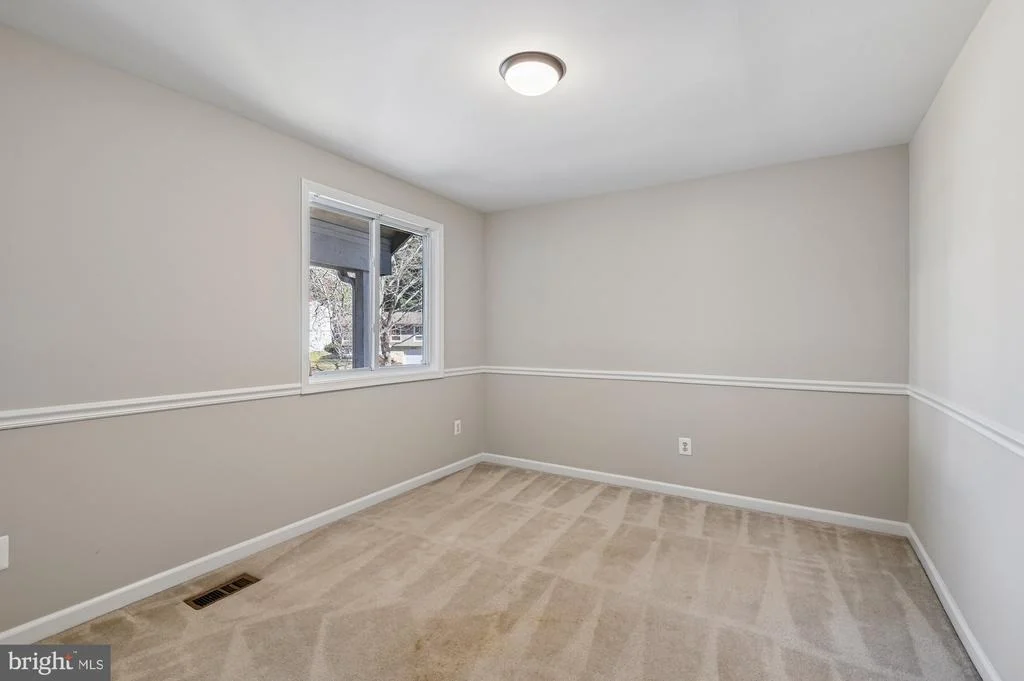 Photo of 5106 THUNDER HILL ROAD