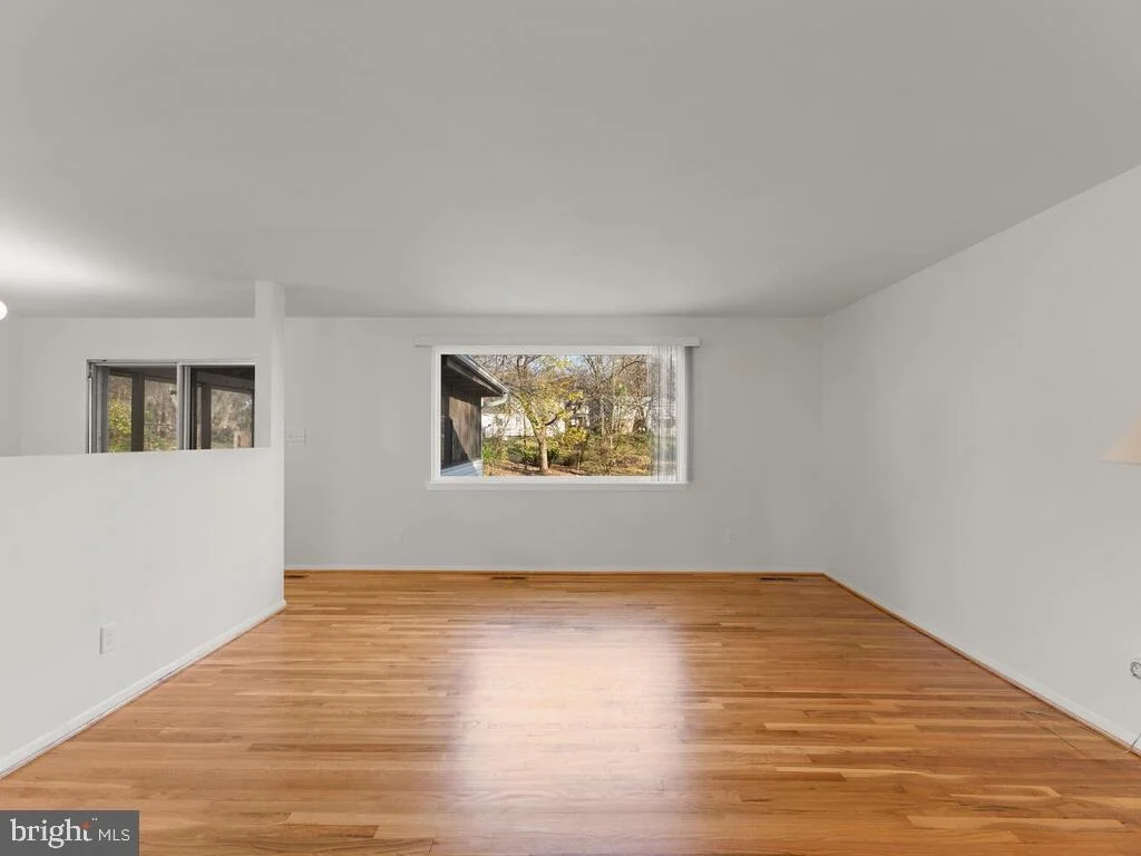 Photo of 5013 ELIOTS OAK ROAD