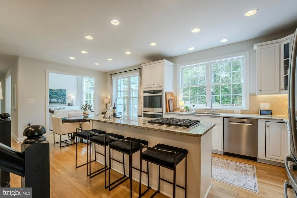 Photo of 17301 ROUNDMONT PLACE