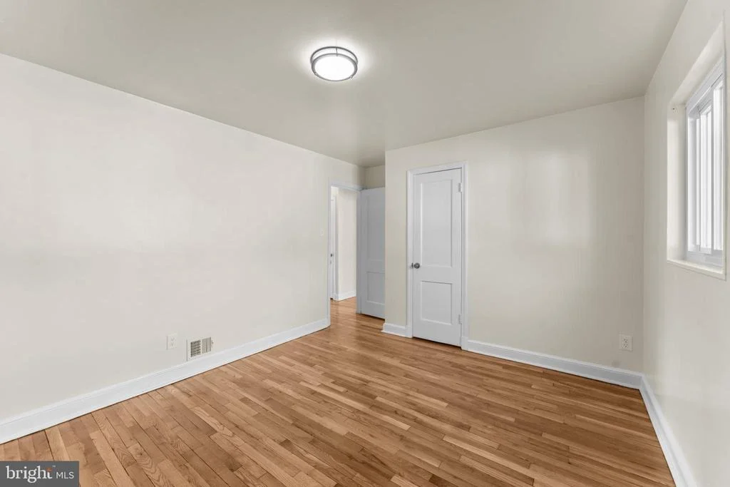 Photo of 11013 AMHERST AVENUE