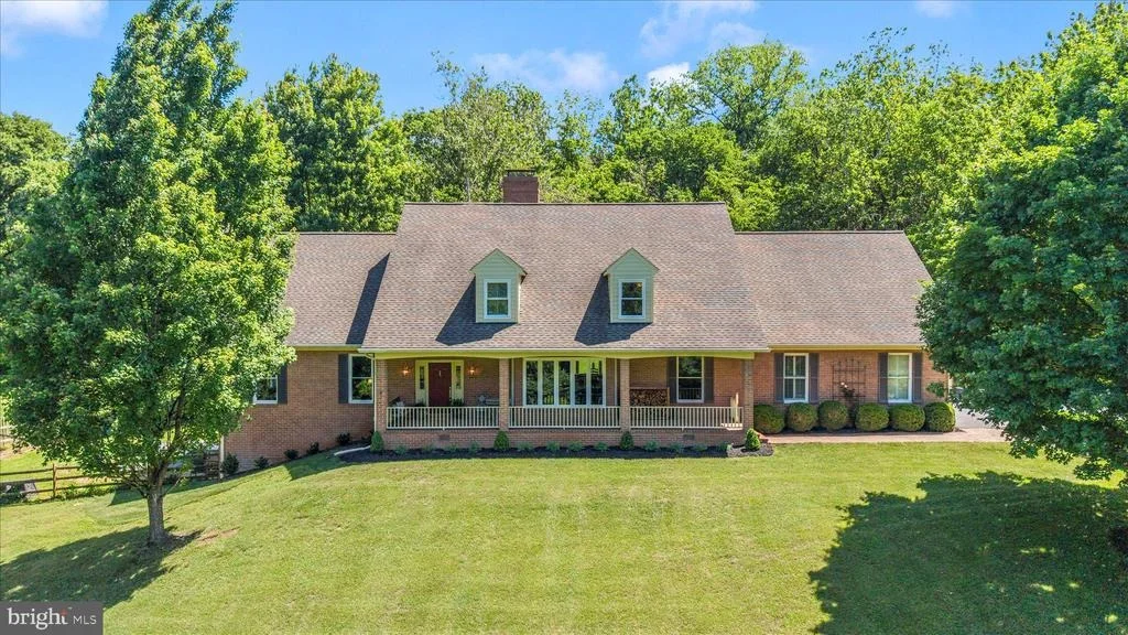 Photo of 6742 DEER SPRING LANE