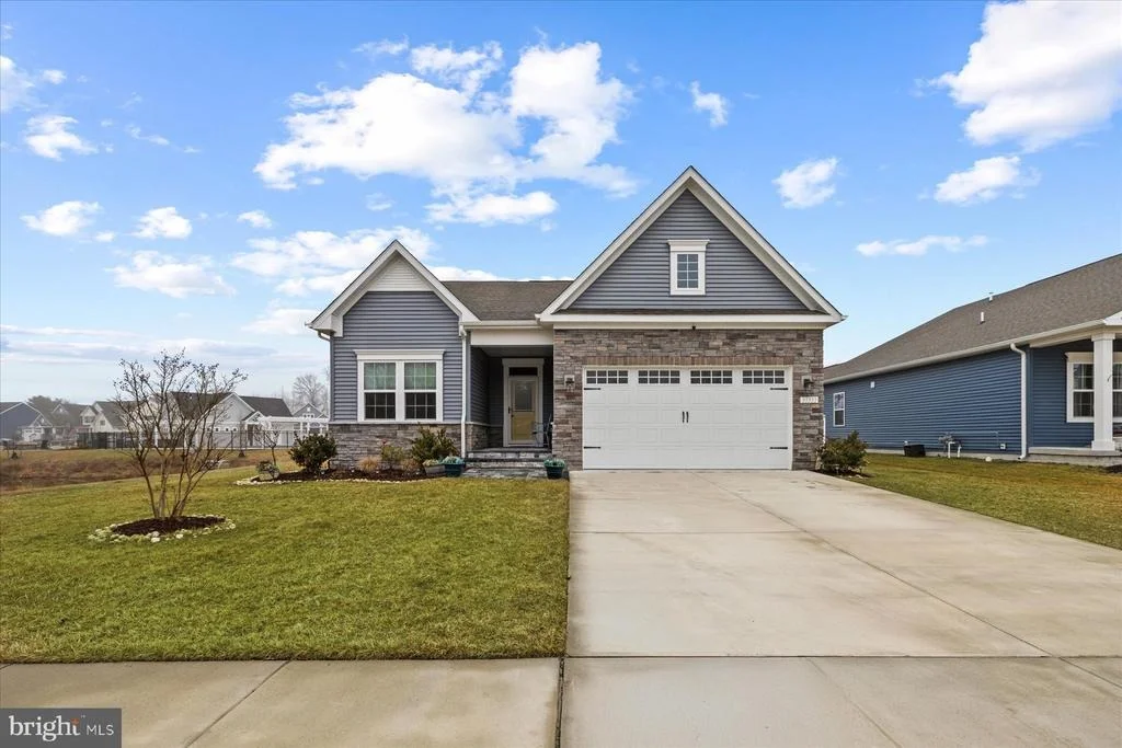 Photo of 37333 KESTREL WAY