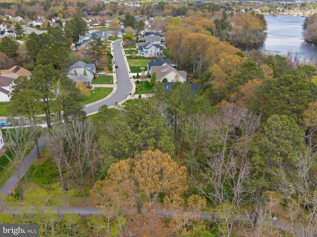Photo of 200 W SHORE DRIVE