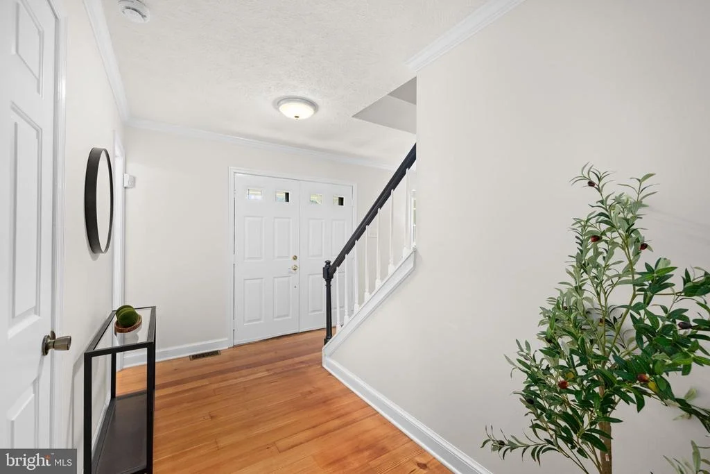 Photo of 6520 WHITE POST ROAD
