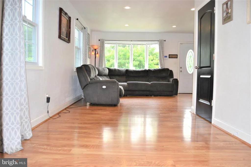 Photo of 617 LONGVIEW DRIVE