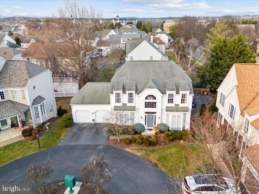 Photo of 2554 BEAR DEN ROAD
