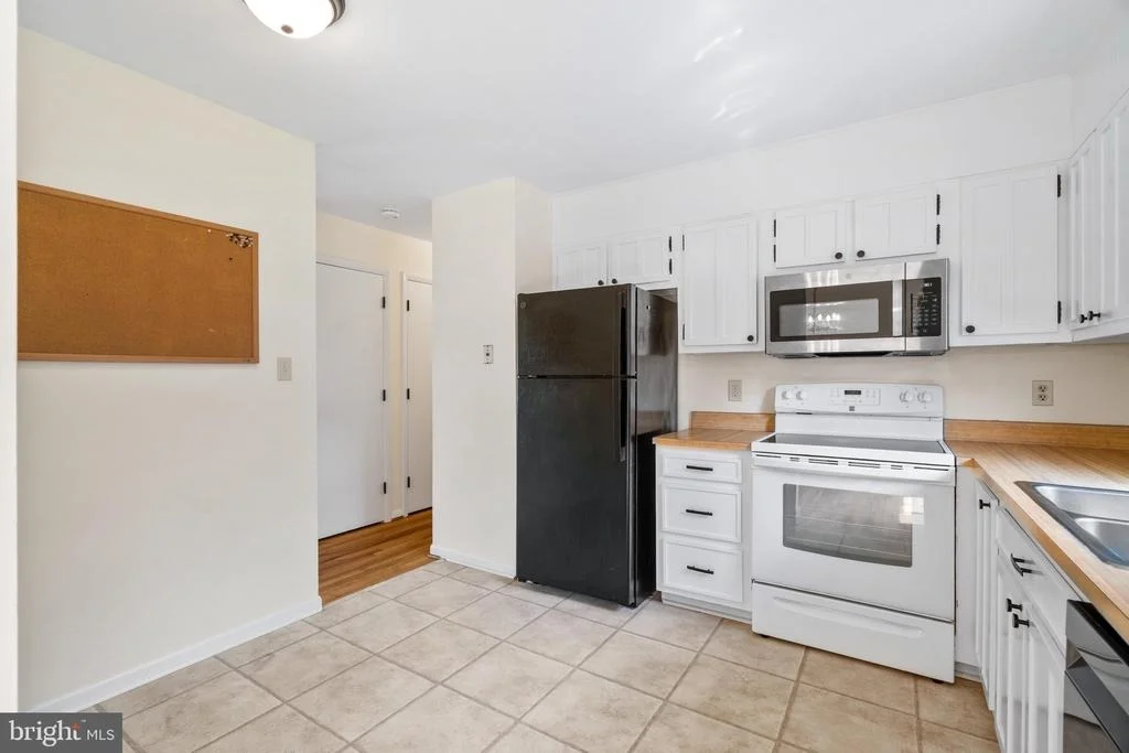 Photo of 10225 ALLVIEW DRIVE
