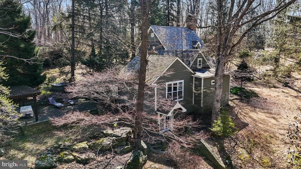 Photo of 17641 RAVEN ROCKS ROAD