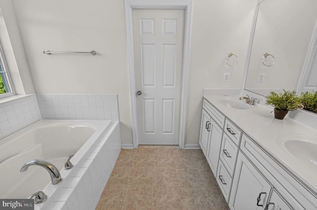 Photo of 1024 BRIGGS CHANEY ROAD