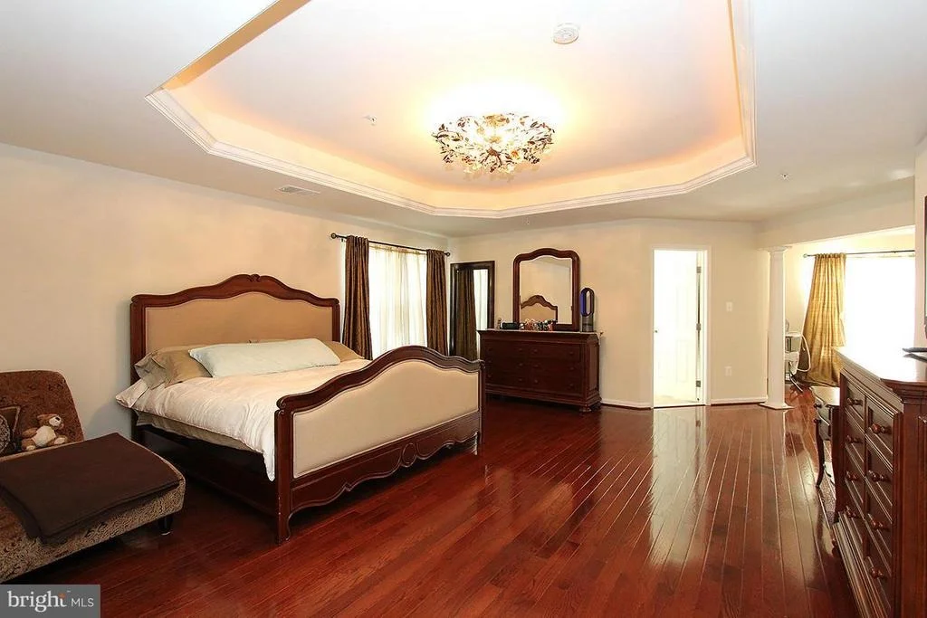 Photo of 13705 VANDERBILT WAY