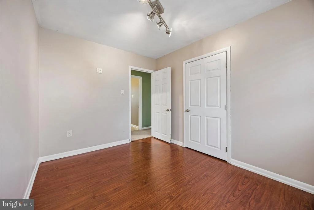 Photo of 463 COLONIAL ROAD