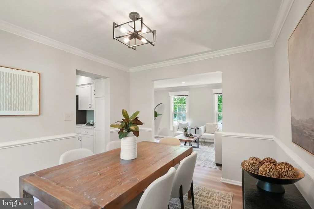 Photo of 2592 JOHN MILTON DRIVE