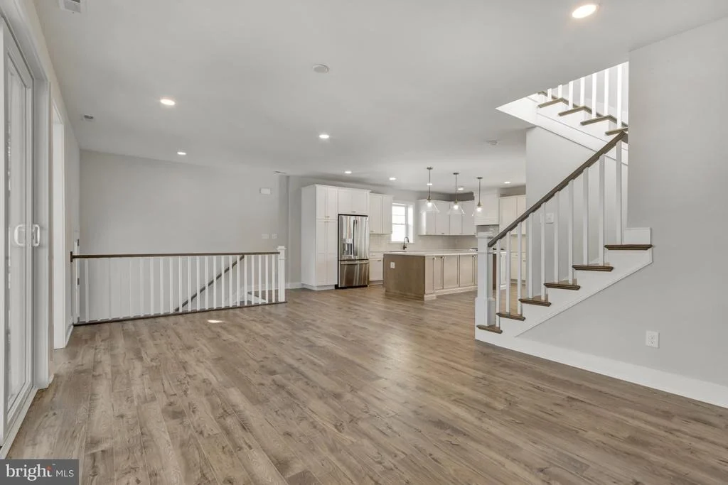 Photo of 662 TINGLE AVENUE