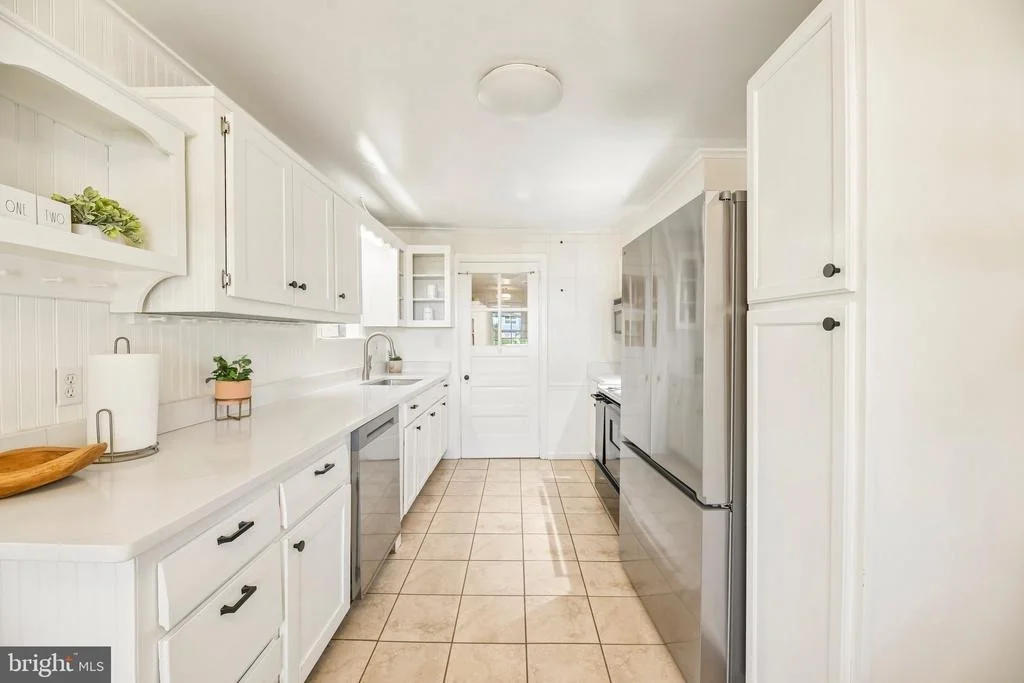 Photo of 8420 LEAF ROAD