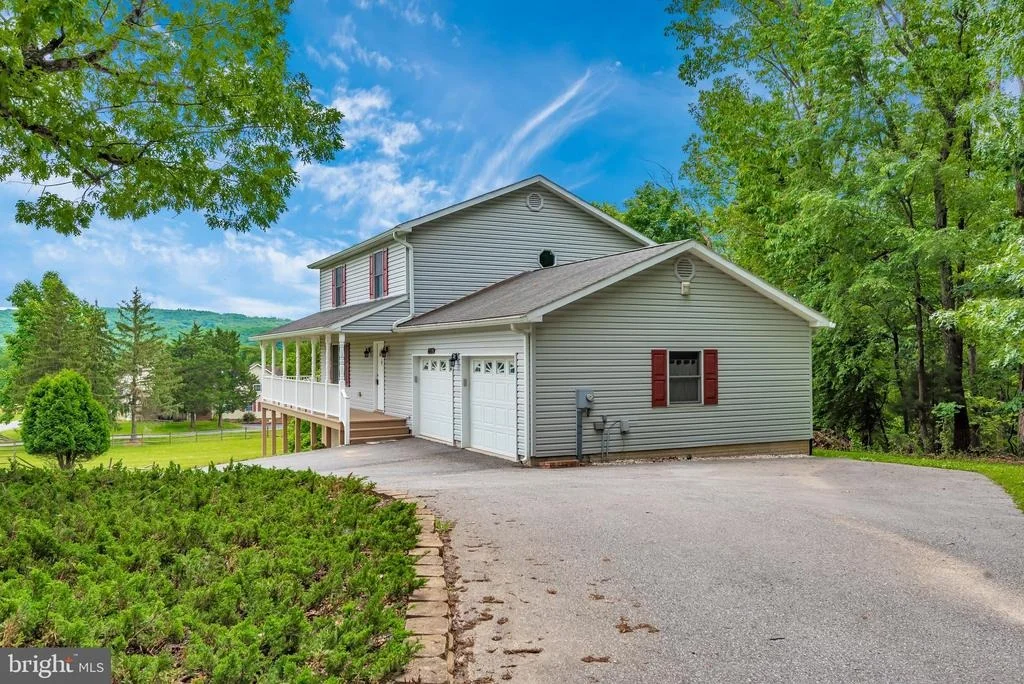 Photo of 6803 PLANTATION ROAD