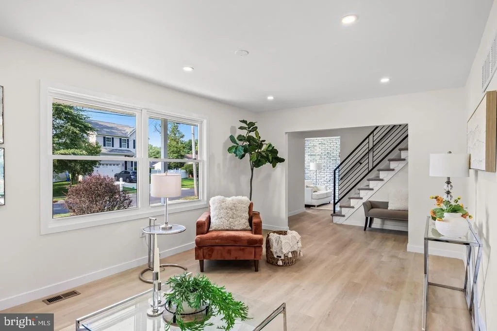 Photo of 418 KINGSTON DRIVE