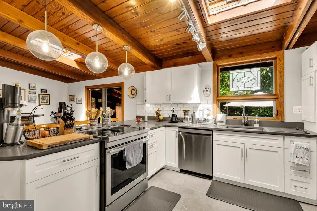 Photo of 3018 PINE SPRING ROAD
