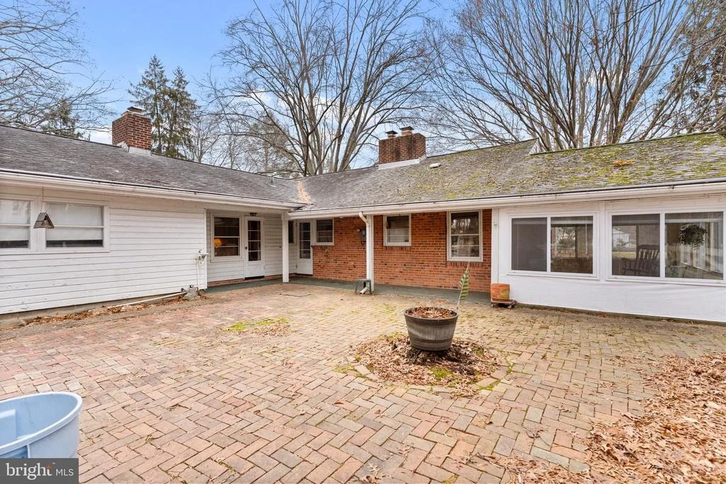 Photo of 14710 HOMECREST ROAD