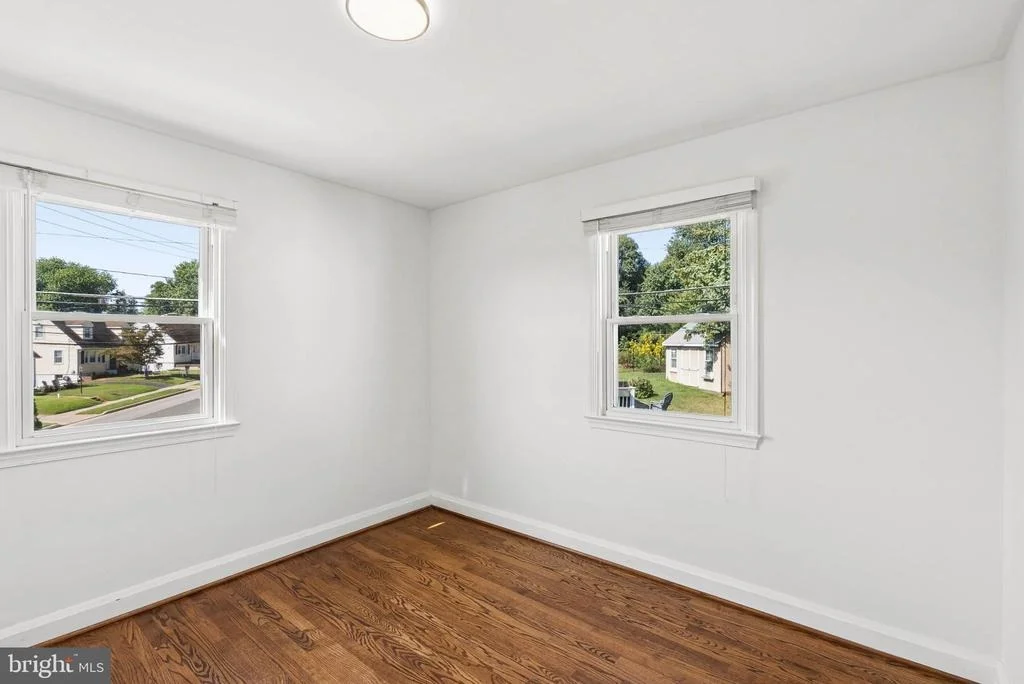 Photo of 5572 OAKLAND ROAD