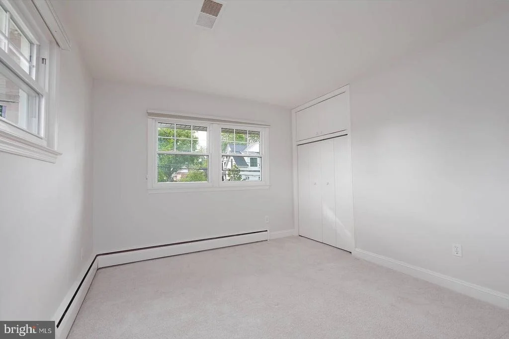 Photo of 1635 DINNEEN DRIVE