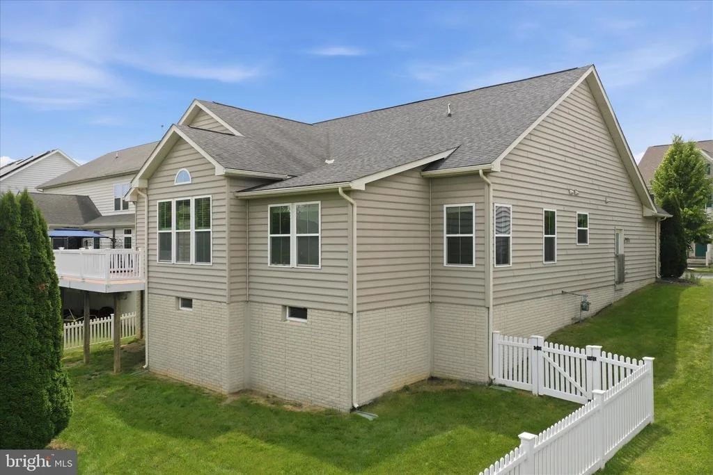 Photo of 1304 MOORE SPRING COURT
