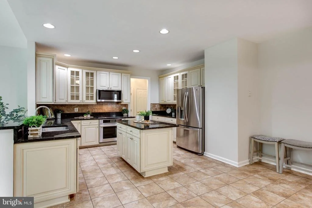 Photo of 632 CYPRESSPOINTE DRIVE