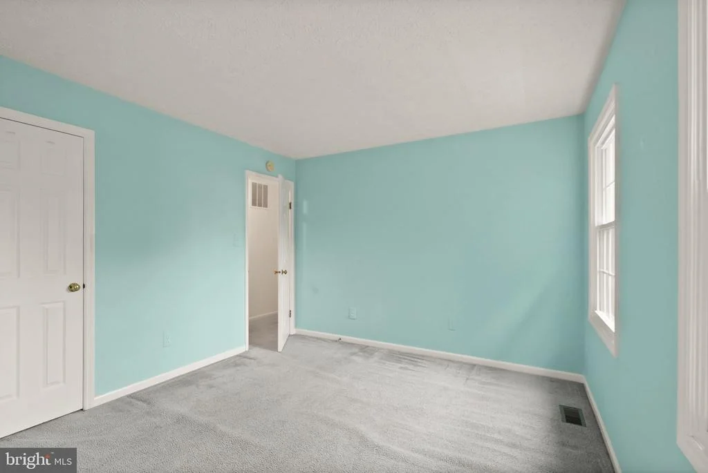 Photo of 169 APPLEGATE DRIVE