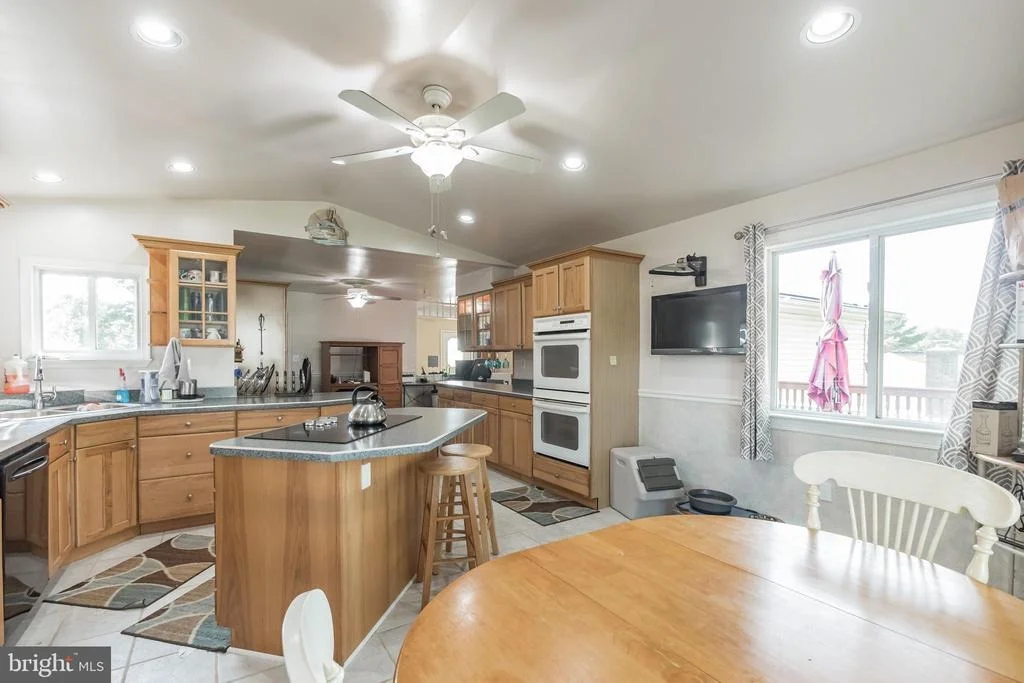 Photo of 5619 MANOR DRIVE
