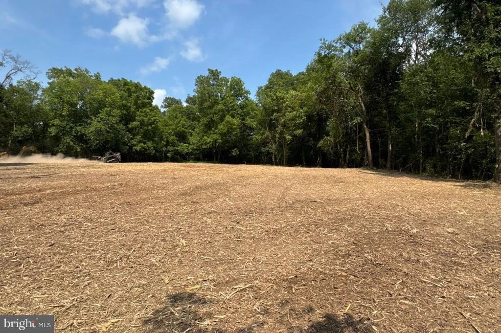 Photo of 5122 MIDLAND ROAD