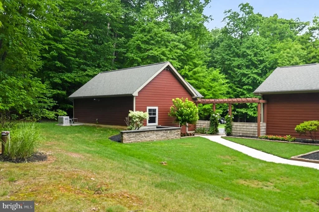 Photo of 8711 CHESTNUT GROVE ROAD