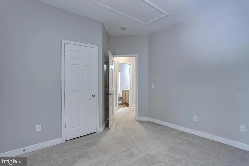 Photo of 8218 LEXINGTON DRIVE