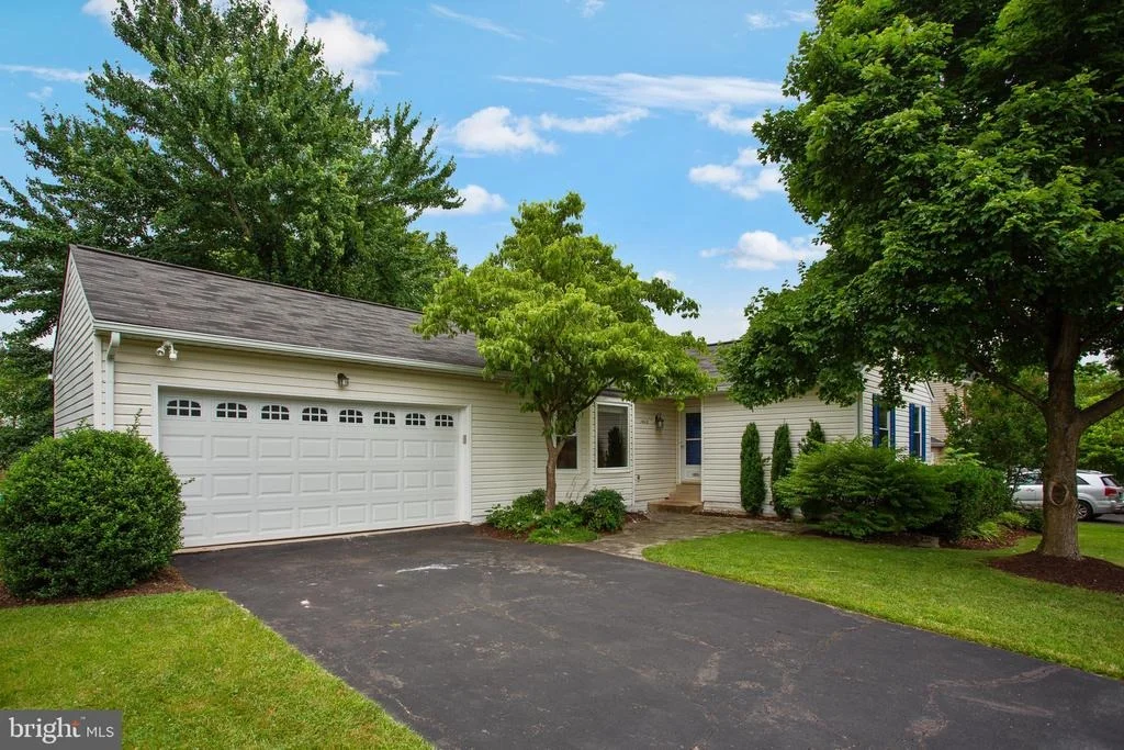 Photo of 1418 VALEBROOK LANE