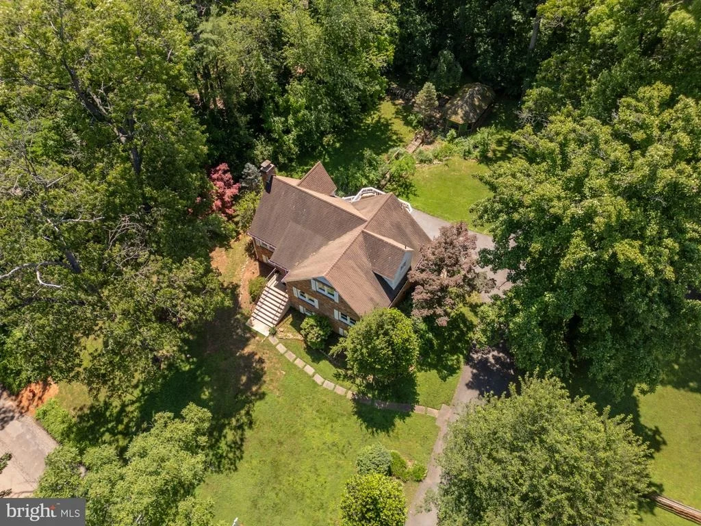 Photo of 45383 PERSIMMON LANE