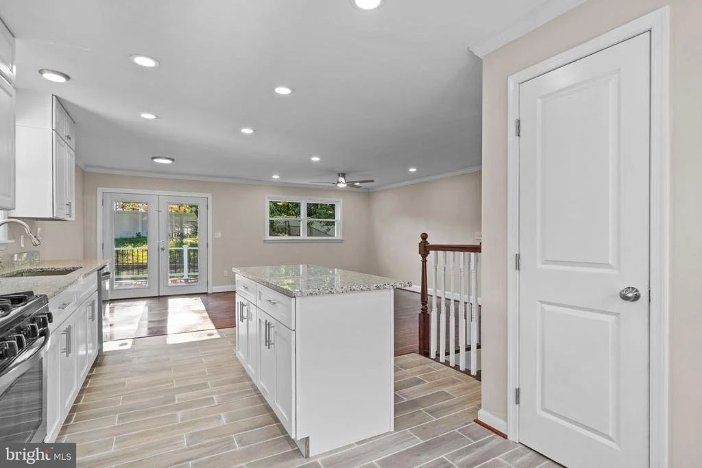 Photo of 3024 TARPON ROAD