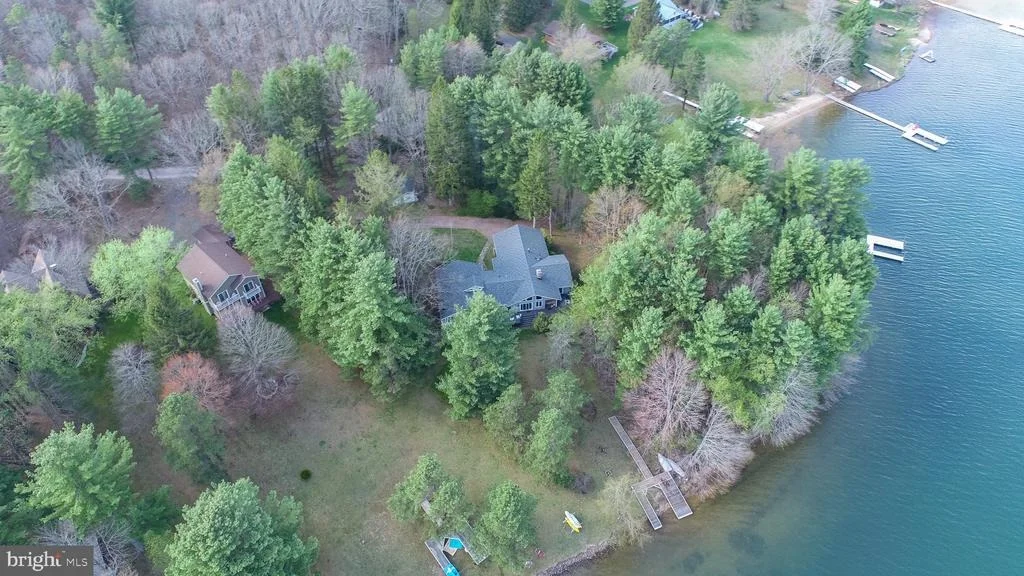Photo of 701 SHORELINE DRIVE