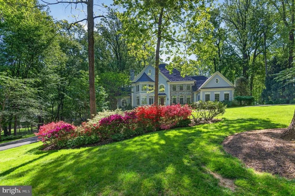 Photo of 1305 SELWYN DRIVE