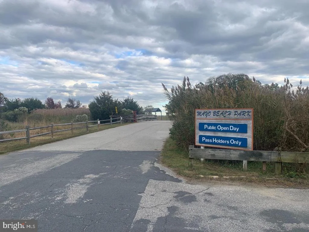 Photo of 4005 DARK HORSE WAY