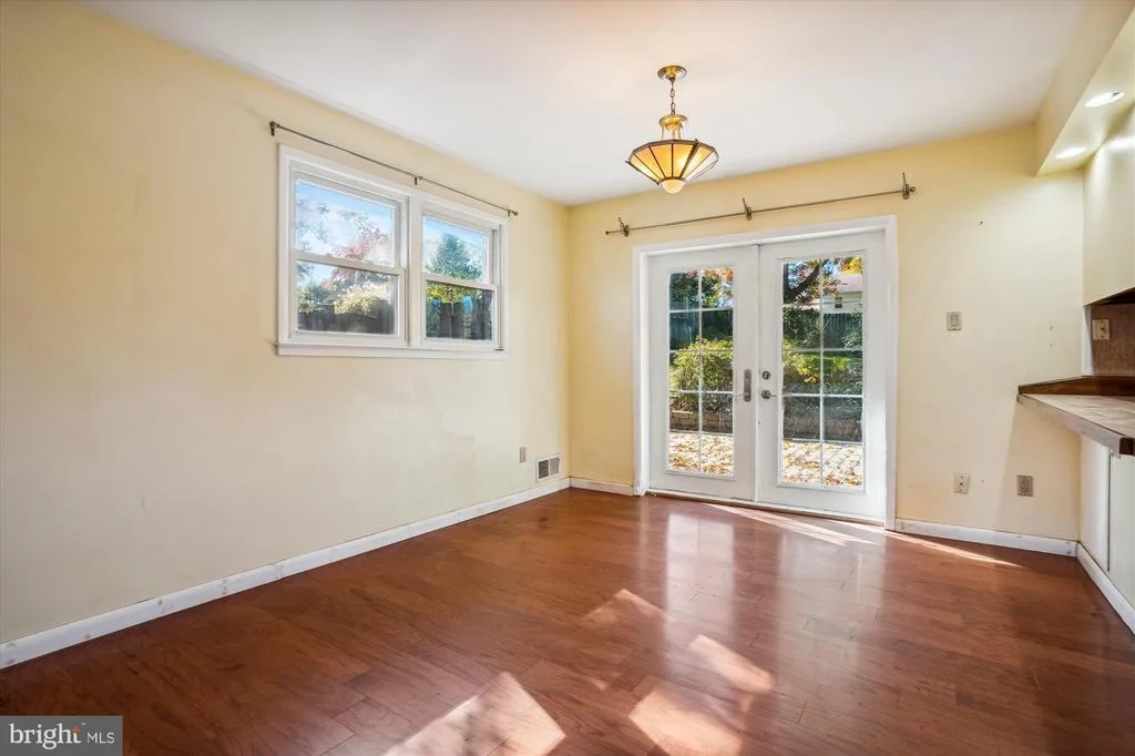Photo of 5406 NUTTING DRIVE