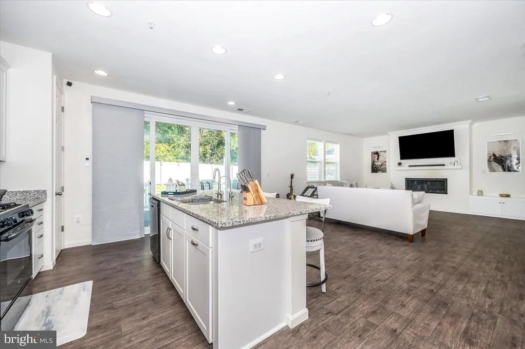 Photo of 12411 GEMSTONE DRIVE