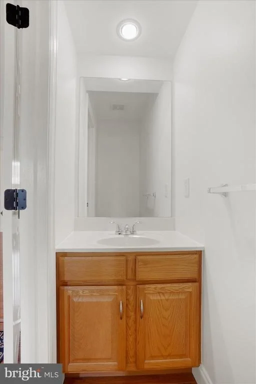 Photo of 3014 BITTERNUT BOULEVARD