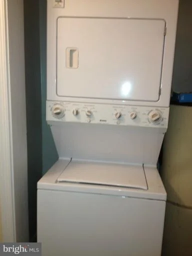 Photo of 337 CHESTNUT DRIVE