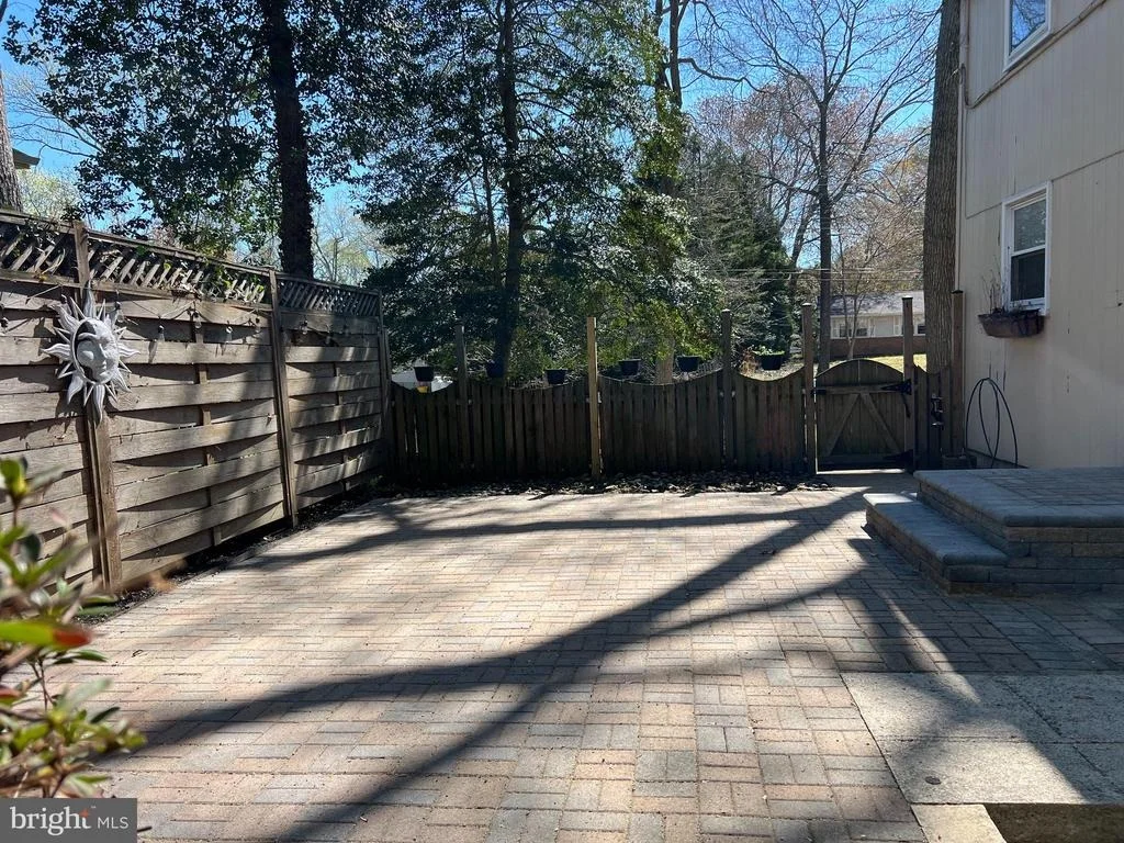 Photo of 102 OAK DRIVE
